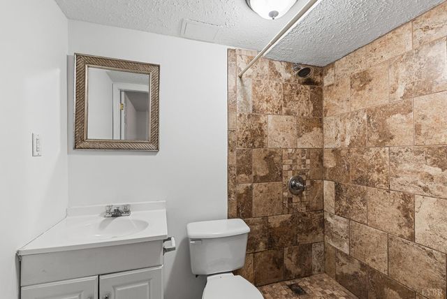 340 Blackhawke Drive, Lynchburg, VA 24502