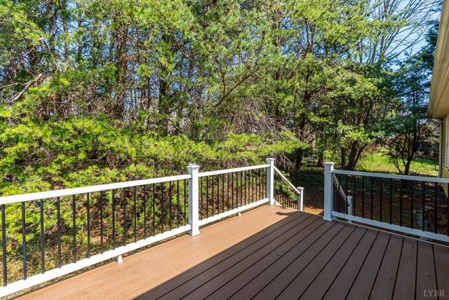 340 Blackhawke Drive, Lynchburg, VA 24502