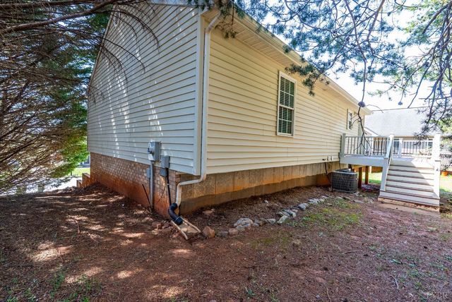 340 Blackhawke Drive, Lynchburg, VA 24502