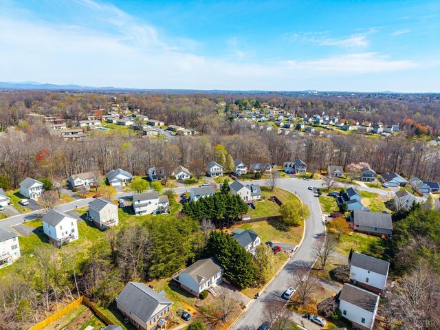 340 Blackhawke Drive, Lynchburg, VA 24502