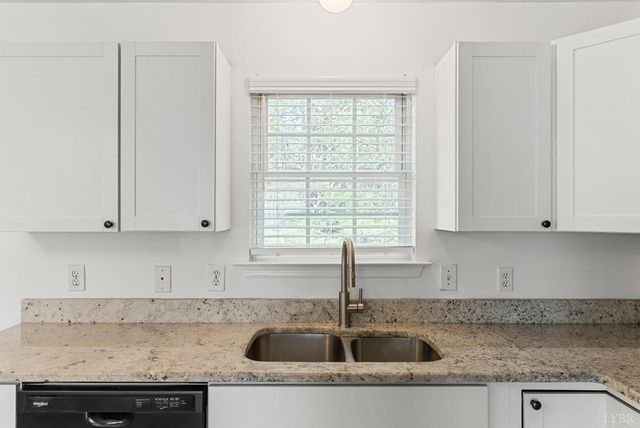 340 Blackhawke Drive, Lynchburg, VA 24502