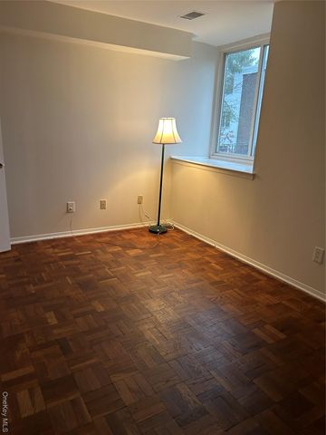 912 Colony Drive 912, Hartsdale, NY 10530