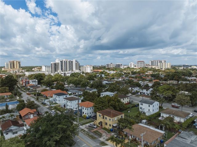 3501 SW 16th Ter, Miami, FL 33145