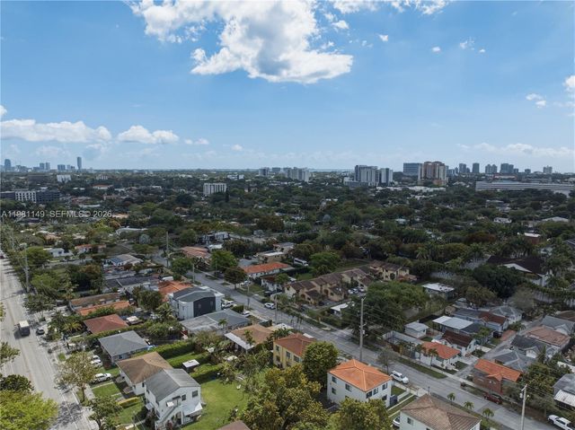 3501 SW 16th Ter, Miami, FL 33145