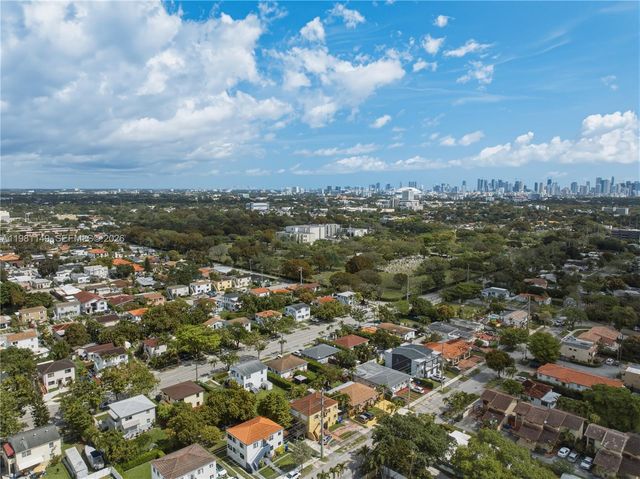 3501 SW 16th Ter, Miami, FL 33145