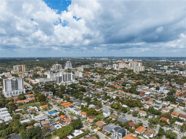 3501 SW 16th Ter, Miami, FL 33145