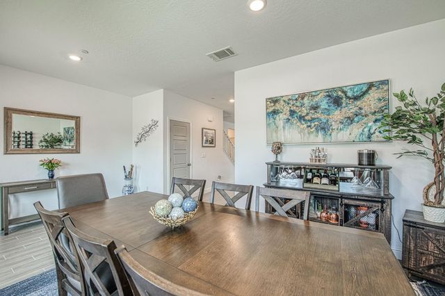 1817 N Phillip Avenue, Clovis, CA 93619