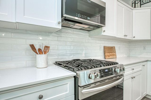 1817 N Phillip Avenue, Clovis, CA 93619