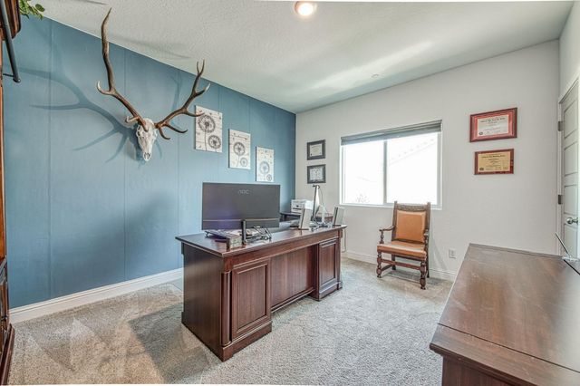 1817 N Phillip Avenue, Clovis, CA 93619