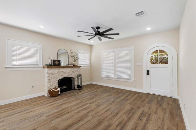908 Key Street, Houston, TX 77009
