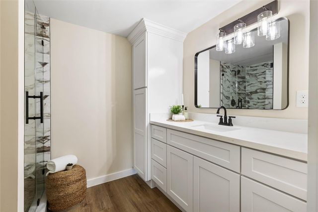 908 Key Street, Houston, TX 77009
