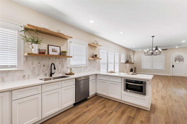 908 Key Street, Houston, TX 77009