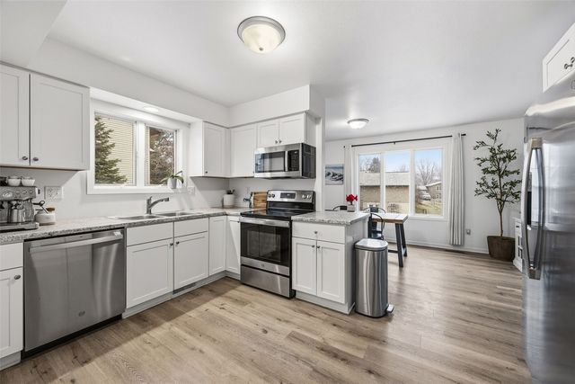 2031 North Ridge Drive, Coralville, IA 52241