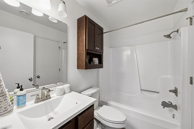 2031 North Ridge Drive, Coralville, IA 52241