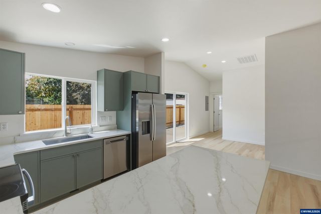2705 Fisher Rd NE, Salem, OR 97306