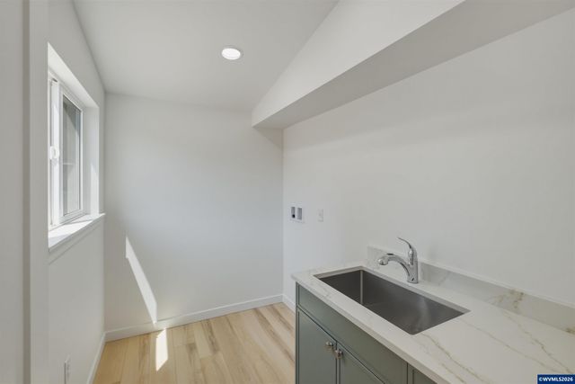 2705 Fisher Rd NE, Salem, OR 97306