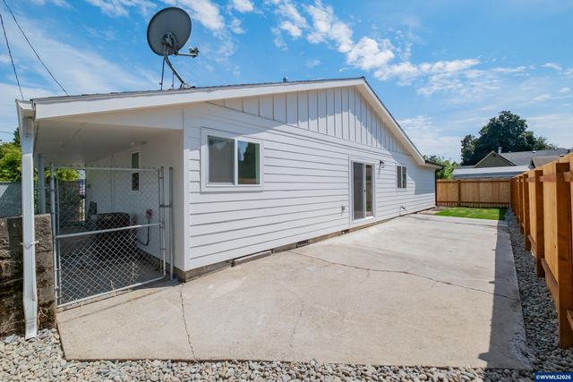 2705 Fisher Rd NE, Salem, OR 97306
