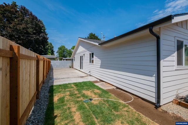 2705 Fisher Rd NE, Salem, OR 97306