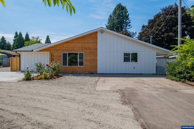 2705 Fisher Rd NE, Salem, OR 97306
