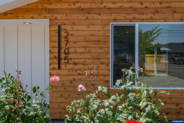 2705 Fisher Rd NE, Salem, OR 97306
