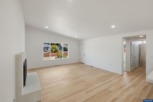 2705 Fisher Rd NE, Salem, OR 97306