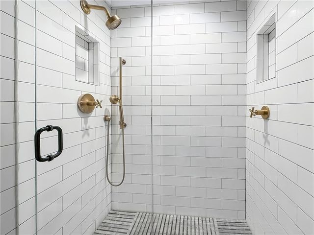 27 La Quinta Court, Rogers, AR 72758