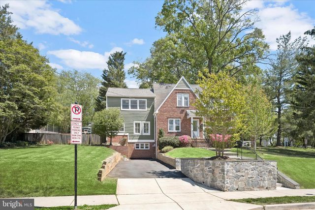 1903 N QUINTANA ST N, Arlington, VA 22205