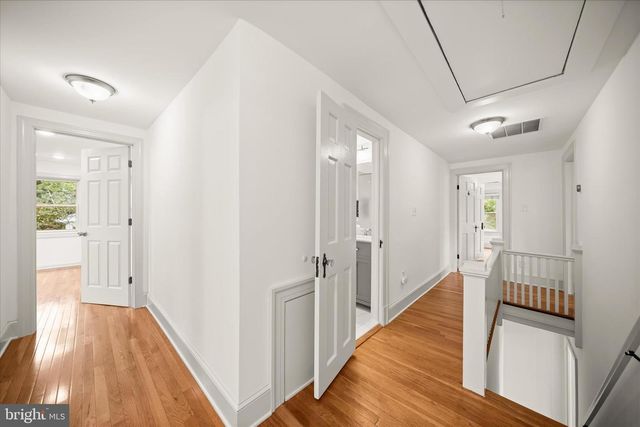1903 N QUINTANA ST N, Arlington, VA 22205