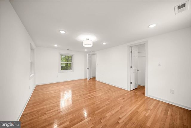 1903 N QUINTANA ST N, Arlington, VA 22205