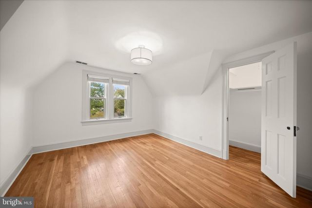 1903 N QUINTANA ST N, Arlington, VA 22205