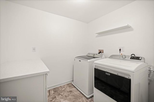 1903 N QUINTANA ST N, Arlington, VA 22205