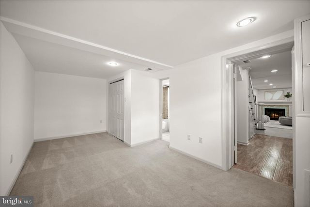 1903 N QUINTANA ST N, Arlington, VA 22205