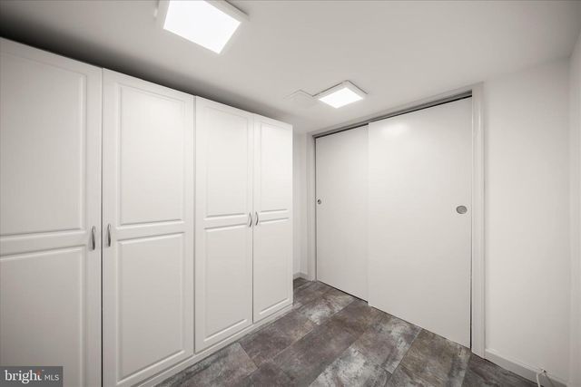 1903 N QUINTANA ST N, Arlington, VA 22205