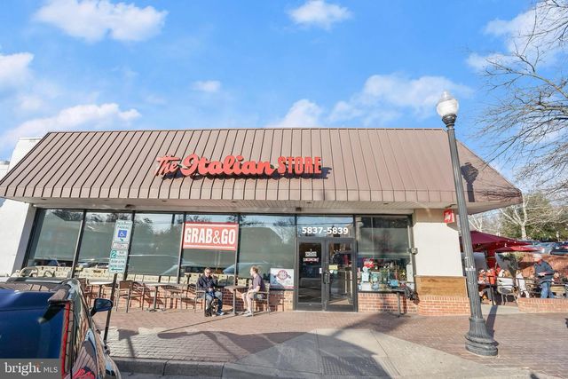 1903 N QUINTANA ST N, Arlington, VA 22205