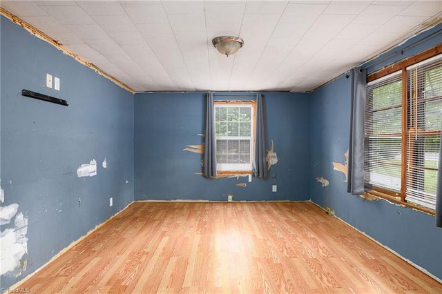 1070 Tom Gordon Road, King, NC 27021