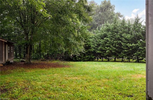1070 Tom Gordon Road, King, NC 27021