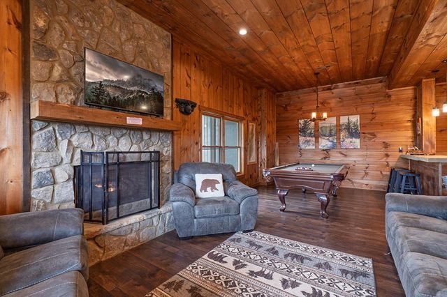 124 Dryad Court, Ellijay, GA 30540