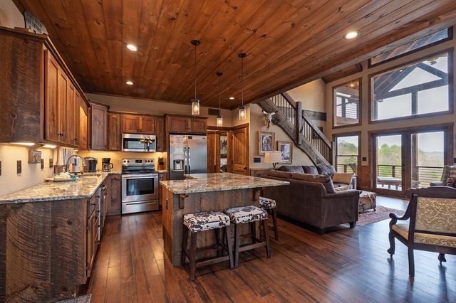 124 Dryad Court, Ellijay, GA 30540