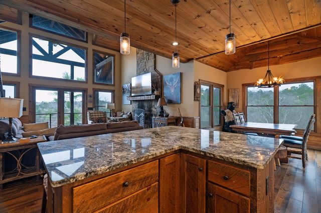 124 Dryad Court, Ellijay, GA 30540