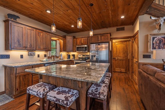 124 Dryad Court, Ellijay, GA 30540