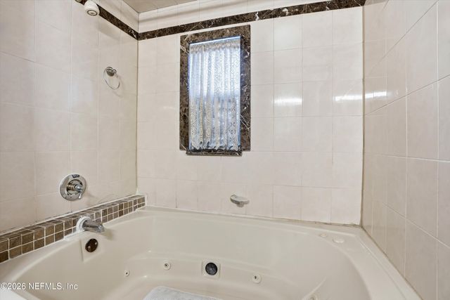 9724 WAYNESBORO Avenue, Jacksonville, FL 32208