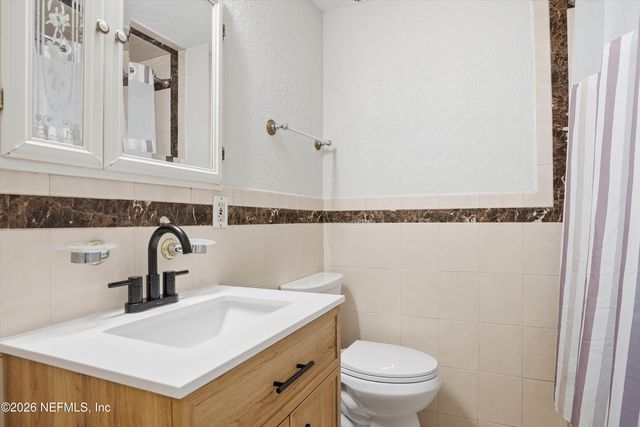 9724 WAYNESBORO Avenue, Jacksonville, FL 32208