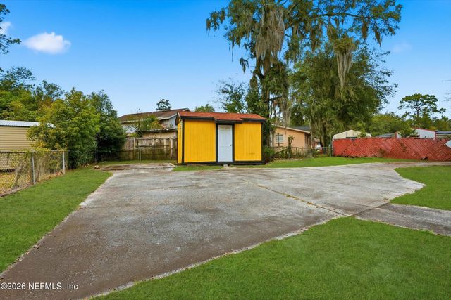 9724 WAYNESBORO Avenue, Jacksonville, FL 32208