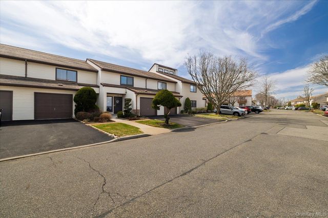 100 Daly Boulevard 2005, Oceanside, NY 11572