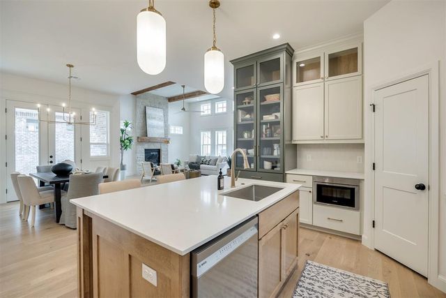 1709 Parkwood Avenue, Edmond, OK 73034