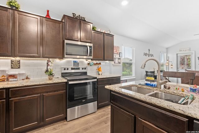 1523 Mossy Jasper, San Antonio, TX 78245