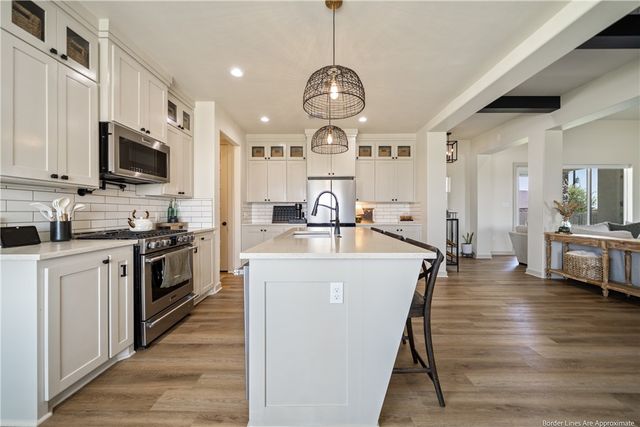 2026 Great Falls Dr, Corpus Christi, TX 78415