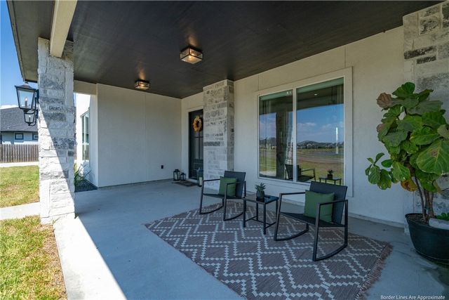 2026 Great Falls Dr, Corpus Christi, TX 78415