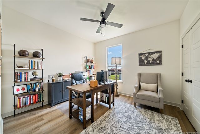 2026 Great Falls Dr, Corpus Christi, TX 78415