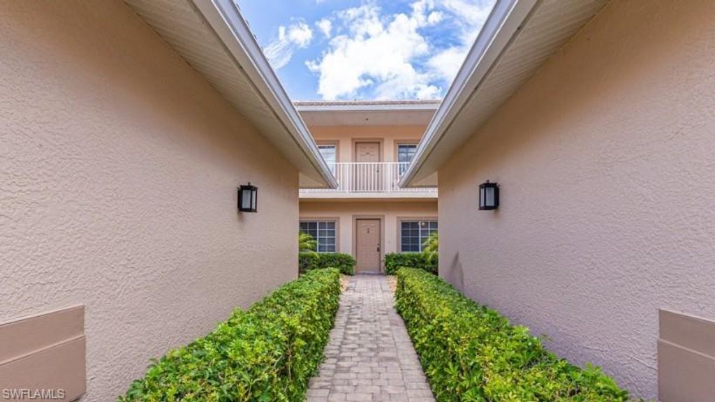 9113 Michael CIR 9, NAPLES, FL 34113 — photo 2